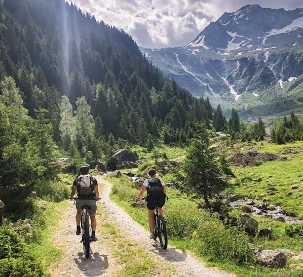 Familienwohnung Wildspitze Fügen Екстериор снимка
